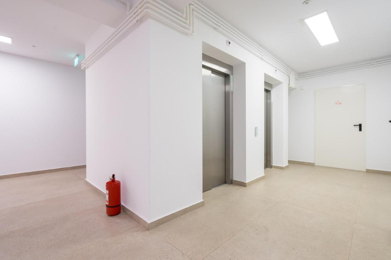 Zen Studios - Central Escape With Parking Bukarest Eksteriør billede