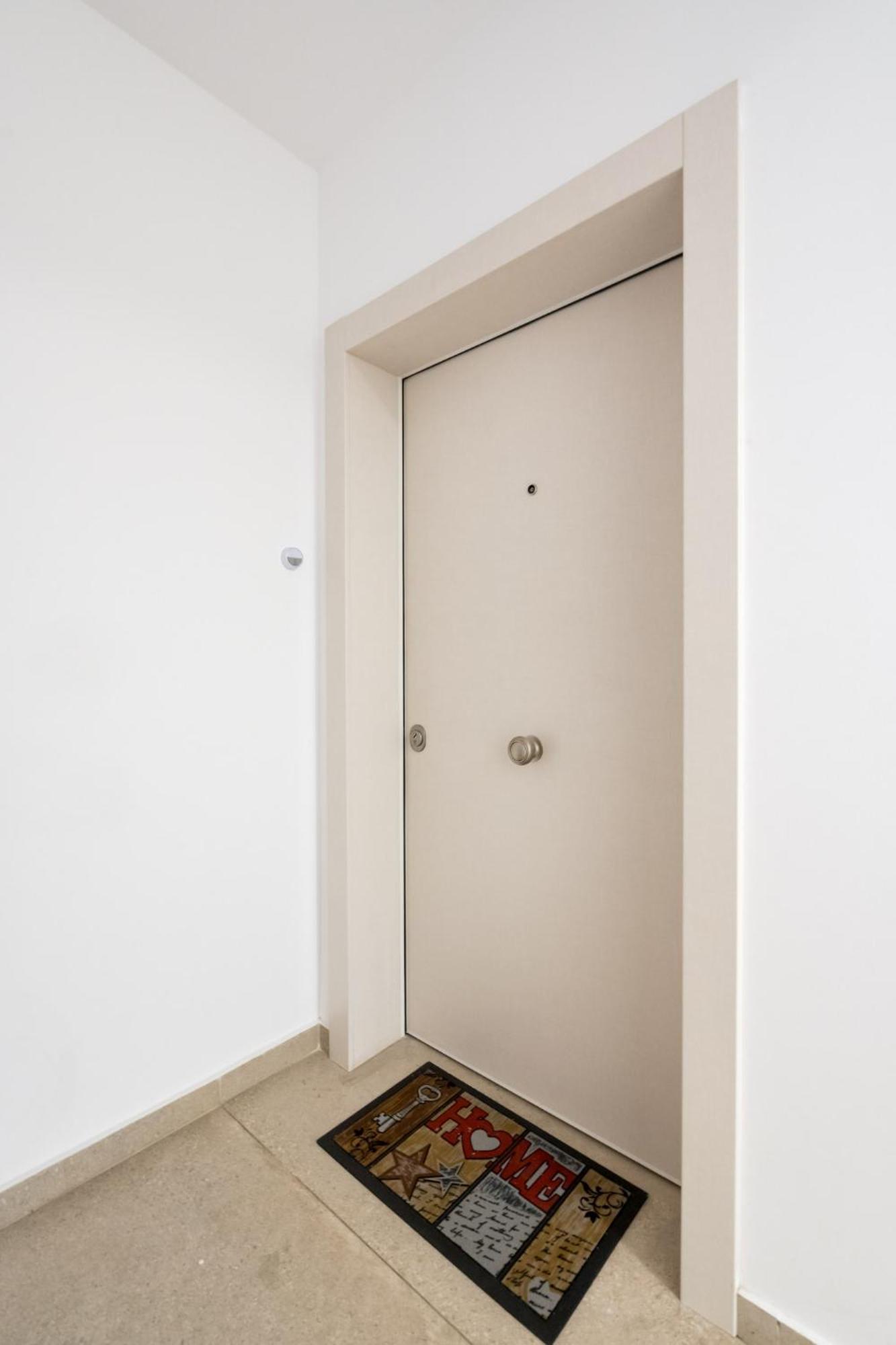 Zen Studios - Central Escape With Parking Bukarest Eksteriør billede