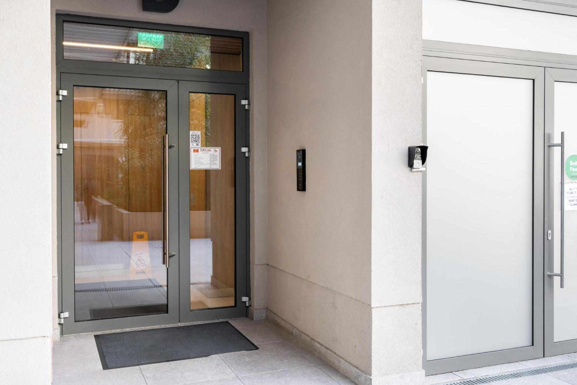 Zen Studios - Central Escape With Parking Bukarest Eksteriør billede